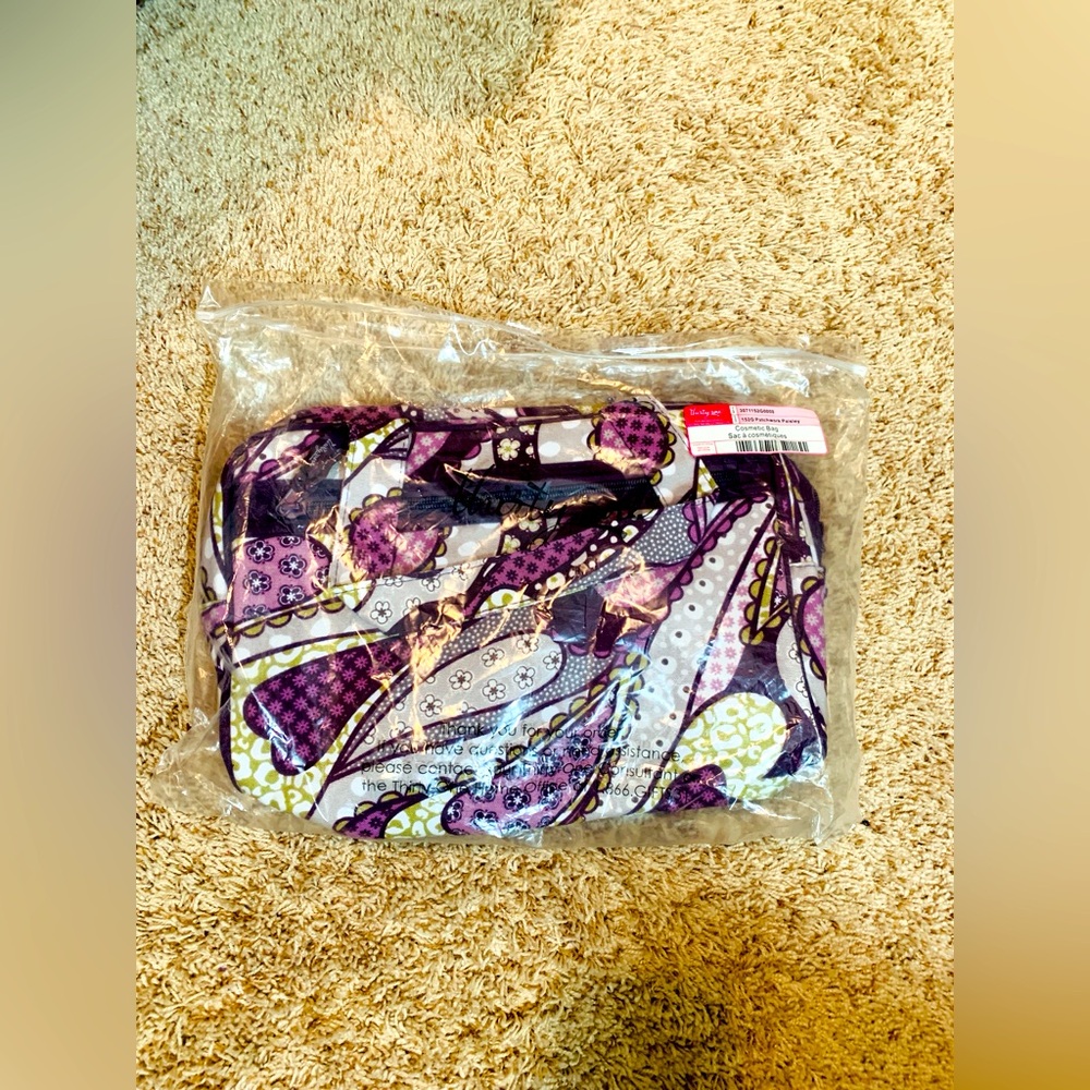 NIB Thirty-One Cosmetic Bag - Patchwork Paisley
